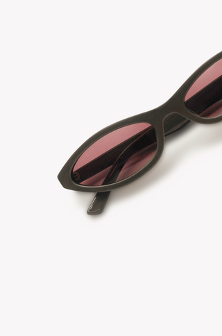 Nazar | Brown